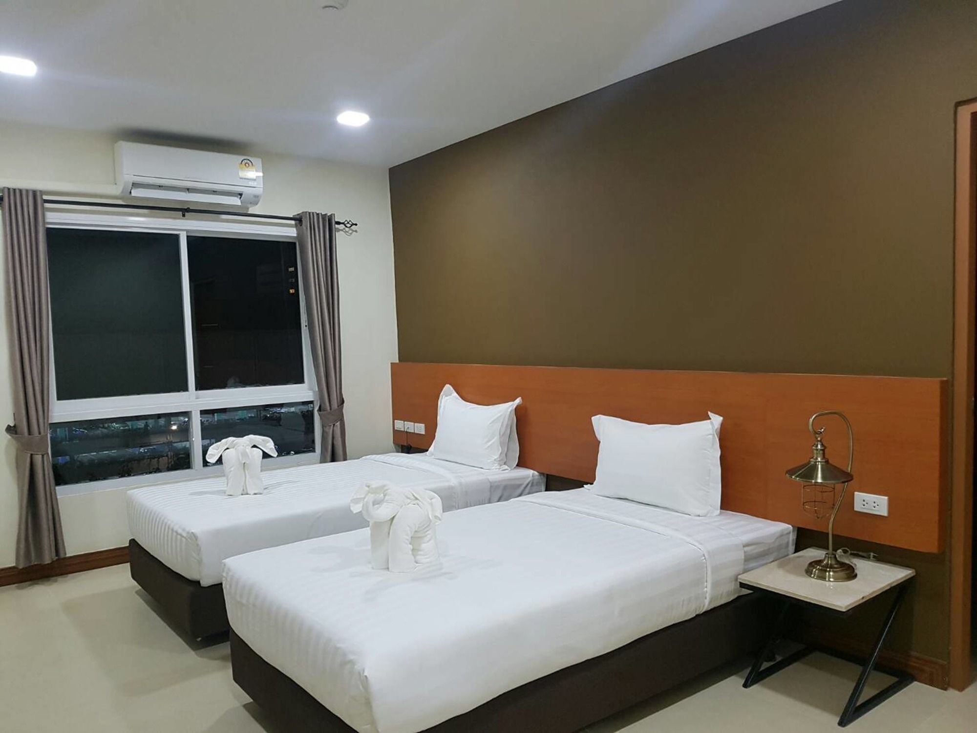 Devloft Hotel Korat Nakhon Ratchasima Bagian luar foto